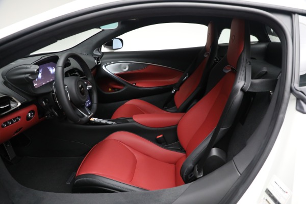 New 2026 McLaren Artura TechLux for sale $304,500 at Maserati of Greenwich in Greenwich CT 06830 22