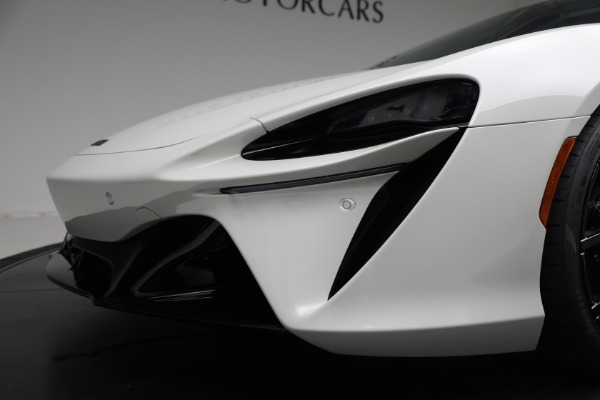 New 2026 McLaren Artura TechLux for sale $304,500 at Maserati of Greenwich in Greenwich CT 06830 26