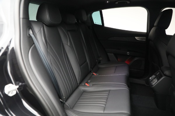 New 2025 Maserati Grecale for sale $71,889 at Maserati of Greenwich in Greenwich CT 06830 19