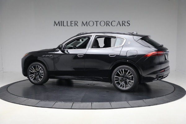 New 2025 Maserati Grecale for sale $71,889 at Maserati of Greenwich in Greenwich CT 06830 3
