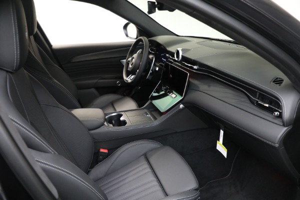 New 2025 Maserati Grecale Modena for sale $82,215 at Maserati of Greenwich in Greenwich CT 06830 15