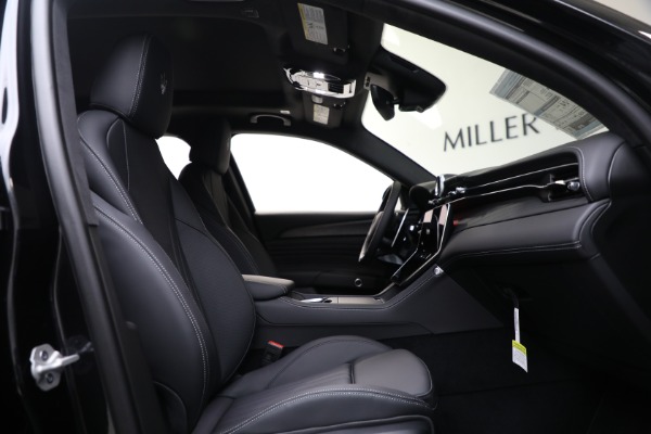 New 2025 Maserati Grecale Modena for sale $82,215 at Maserati of Greenwich in Greenwich CT 06830 16