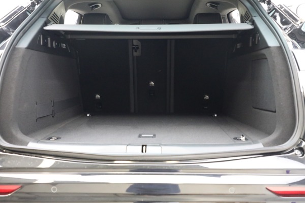 New 2025 Maserati Grecale Modena for sale $82,215 at Maserati of Greenwich in Greenwich CT 06830 23