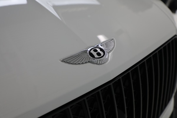 Used 2025 Bentley Bentayga EWB Azure V8 for sale $255,900 at Maserati of Greenwich in Greenwich CT 06830 13