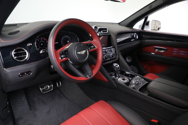 Used 2025 Bentley Bentayga EWB Azure V8 for sale $255,900 at Maserati of Greenwich in Greenwich CT 06830 15