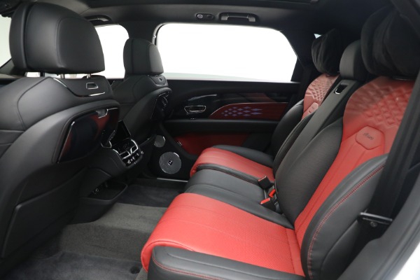 Used 2025 Bentley Bentayga EWB Azure V8 for sale $255,900 at Maserati of Greenwich in Greenwich CT 06830 19