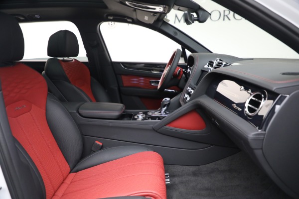Used 2025 Bentley Bentayga EWB Azure V8 for sale $255,900 at Maserati of Greenwich in Greenwich CT 06830 22