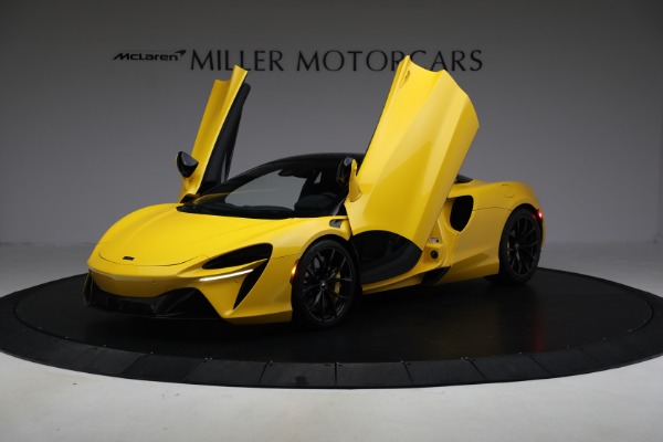 Used 2024 McLaren Artura for sale $193,900 at Maserati of Greenwich in Greenwich CT 06830 14