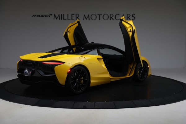 Used 2024 McLaren Artura for sale $193,900 at Maserati of Greenwich in Greenwich CT 06830 18
