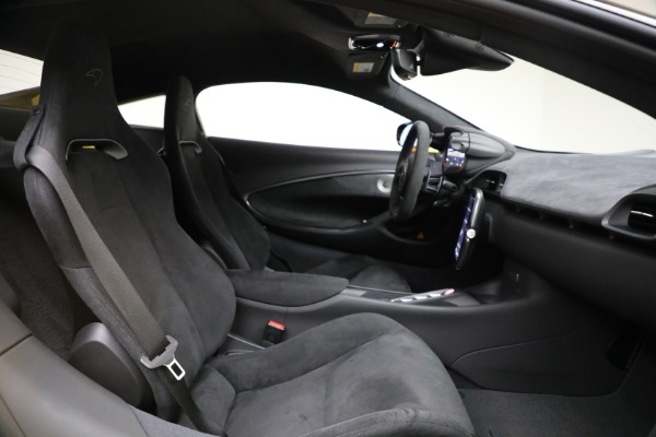 Used 2024 McLaren Artura for sale $193,900 at Maserati of Greenwich in Greenwich CT 06830 25