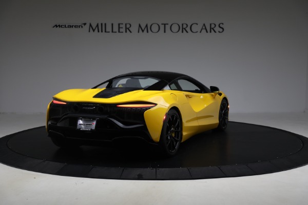 Used 2024 McLaren Artura for sale $193,900 at Maserati of Greenwich in Greenwich CT 06830 7
