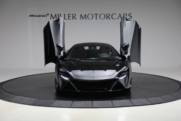 Used 2024 McLaren Artura TechLux for sale $196,900 at Maserati of Greenwich in Greenwich CT 06830 13