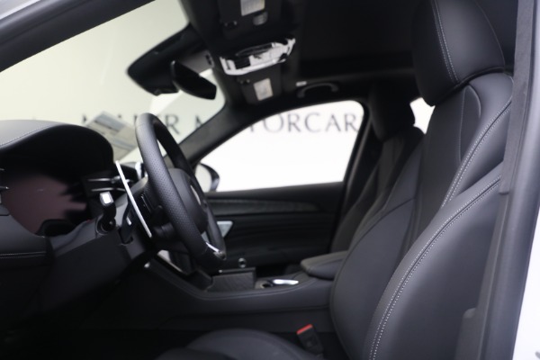 Used 2025 Maserati Grecale Modena for sale $61,116 at Maserati of Greenwich in Greenwich CT 06830 14