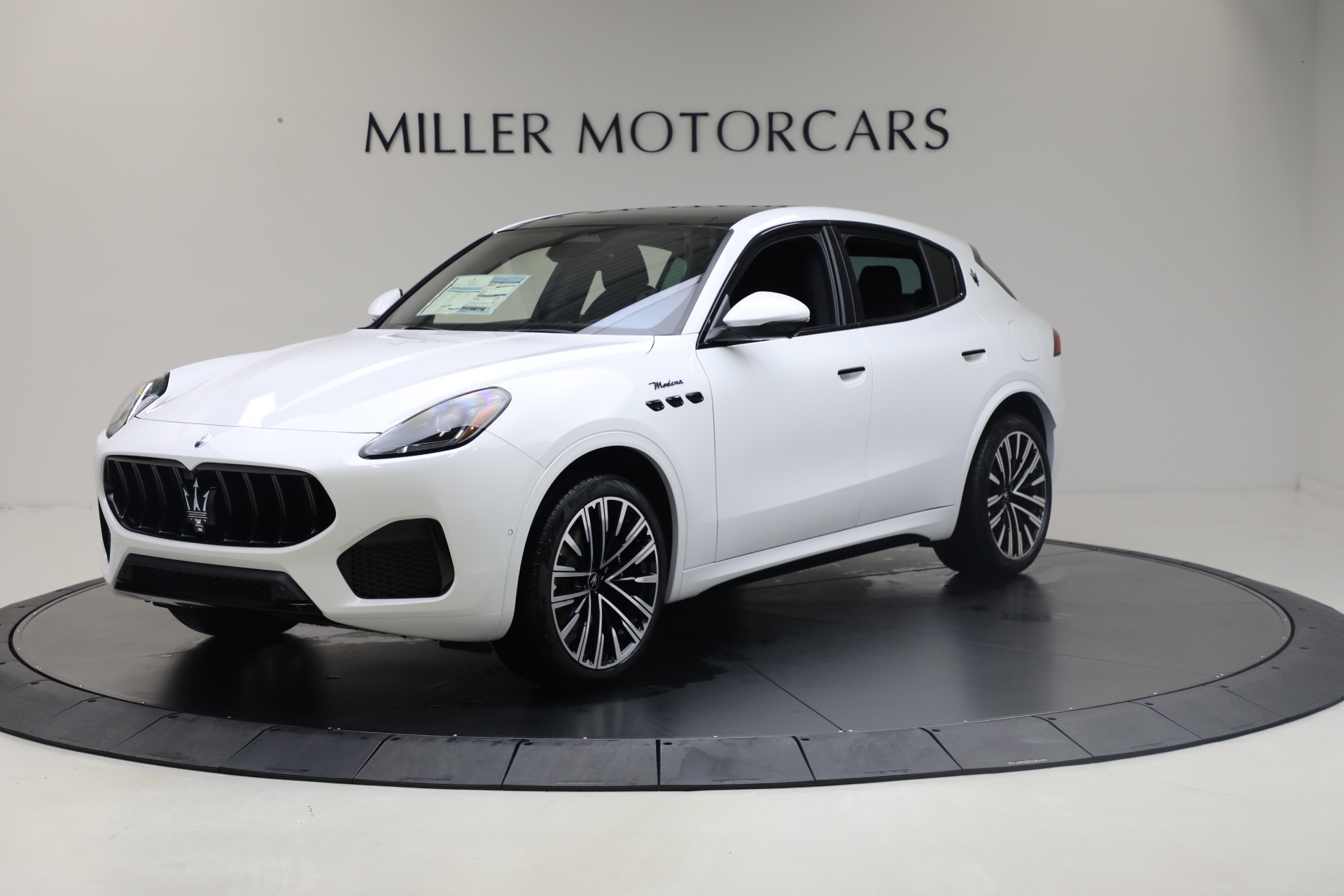 Used 2025 Maserati Grecale Modena for sale $61,116 at Maserati of Greenwich in Greenwich CT 06830 1