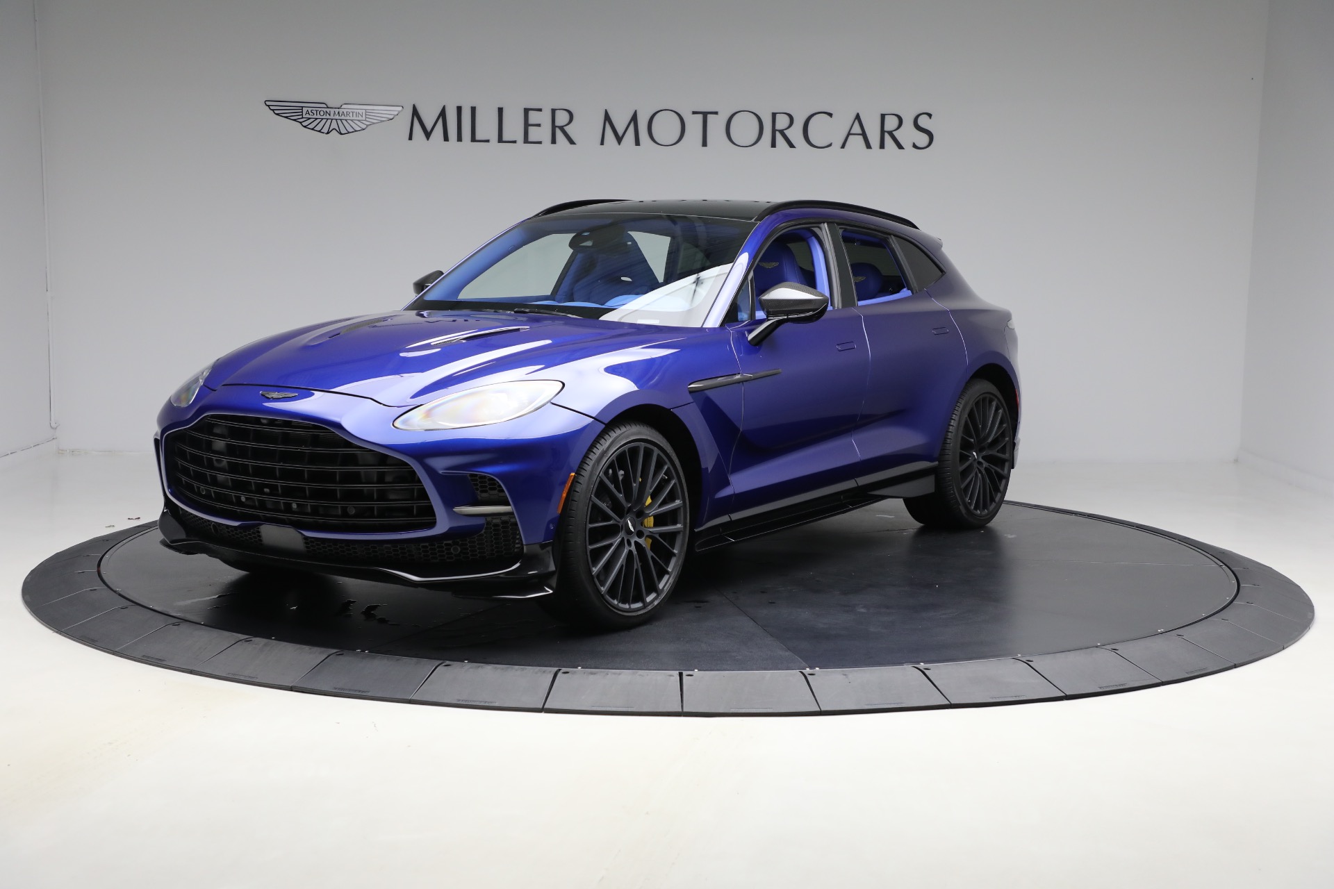 Used 2024 Aston Martin DBX 707 for sale $166,900 at Maserati of Greenwich in Greenwich CT 06830 1