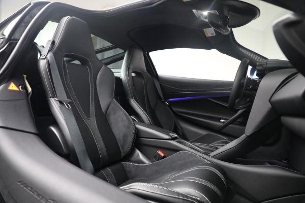 Used 2026 McLaren 750S TechLux for sale $379,900 at Maserati of Greenwich in Greenwich CT 06830 19