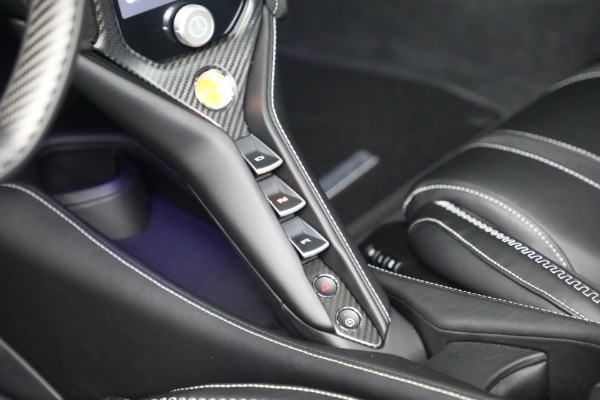 Used 2026 McLaren 750S TechLux for sale $379,900 at Maserati of Greenwich in Greenwich CT 06830 22