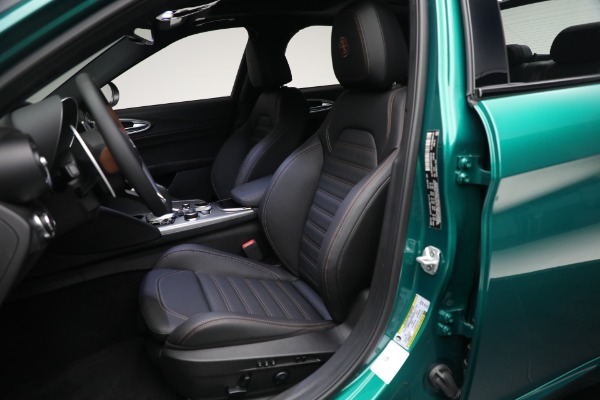New 2025 Alfa Romeo Giulia Intensa for sale Sold at Maserati of Greenwich in Greenwich CT 06830 14