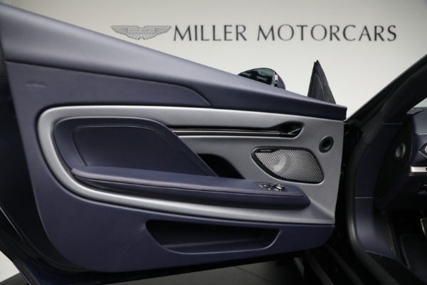 New 2026 Aston Martin Vanquish Volante for sale $558,200 at Maserati of Greenwich in Greenwich CT 06830 25