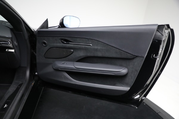 Used 2025 Aston Martin Vantage for sale $189,900 at Maserati of Greenwich in Greenwich CT 06830 22
