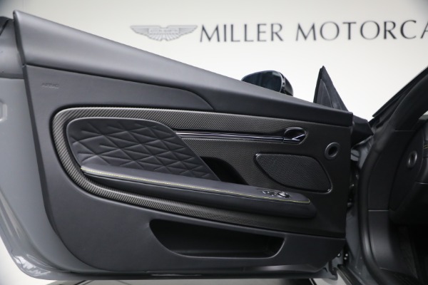 New 2026 Aston Martin DB12 Volante for sale $351,600 at Maserati of Greenwich in Greenwich CT 06830 25