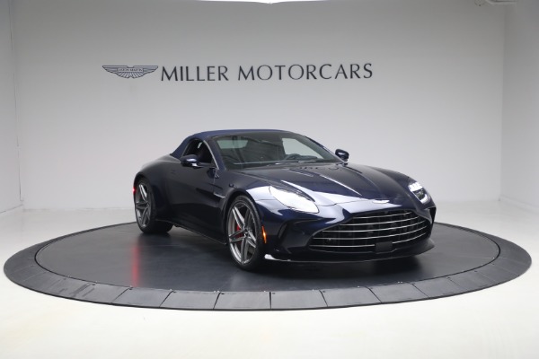 New 2026 Aston Martin Vantage Roadster for sale $253,800 at Maserati of Greenwich in Greenwich CT 06830 23