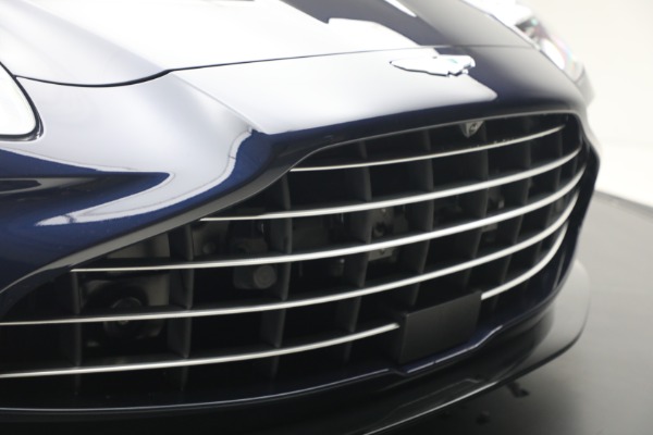 New 2026 Aston Martin Vantage Roadster for sale $253,800 at Maserati of Greenwich in Greenwich CT 06830 26