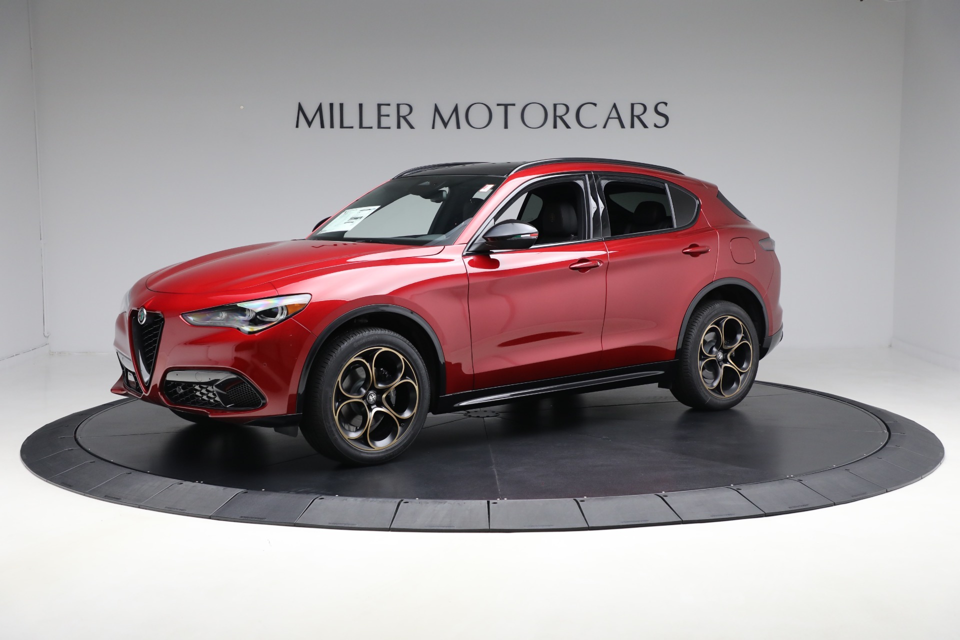 New 2025 Alfa Romeo Stelvio Intensa for sale $58,445 at Maserati of Greenwich in Greenwich CT 06830 1