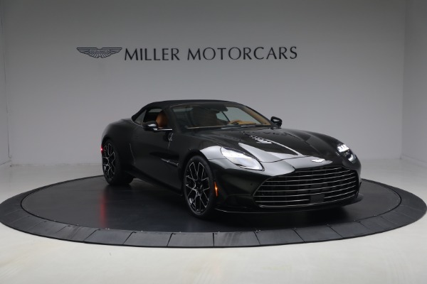 New 2026 Aston Martin Vanquish Volante for sale $581,800 at Maserati of Greenwich in Greenwich CT 06830 23