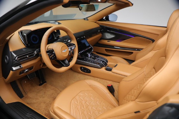 New 2026 Aston Martin Vanquish Volante for sale $581,800 at Maserati of Greenwich in Greenwich CT 06830 25