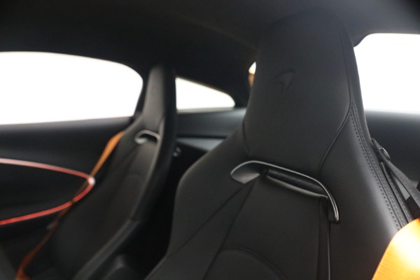 New 2026 McLaren Artura TechLux for sale $314,250 at Maserati of Greenwich in Greenwich CT 06830 25