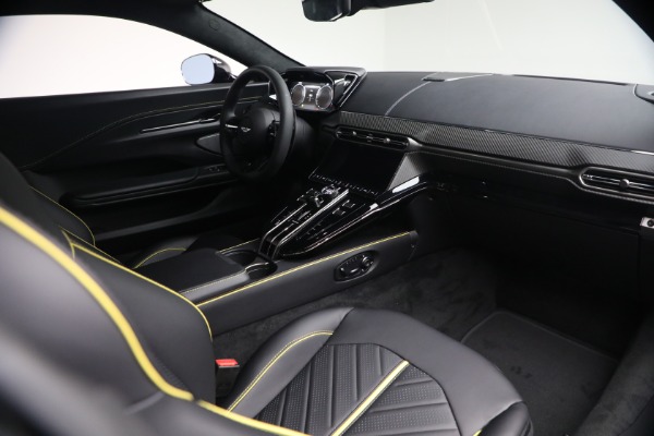 New 2026 Aston Martin Vantage S for sale $265,300 at Maserati of Greenwich in Greenwich CT 06830 18