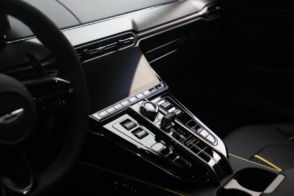 New 2026 Aston Martin Vantage S for sale $265,300 at Maserati of Greenwich in Greenwich CT 06830 23