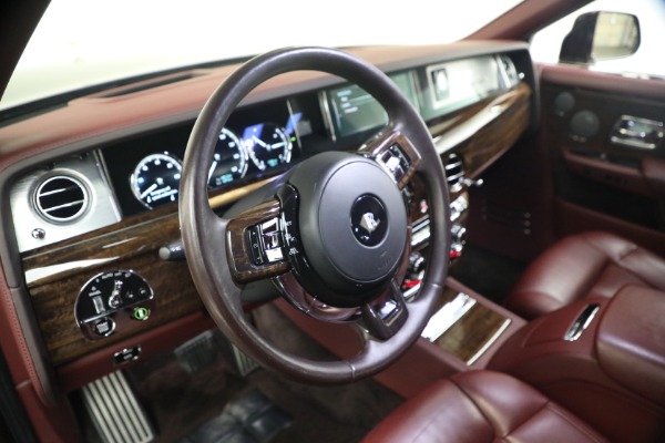 Used 2018 Rolls-Royce Phantom EWB for sale $299,900 at Maserati of Greenwich in Greenwich CT 06830 15