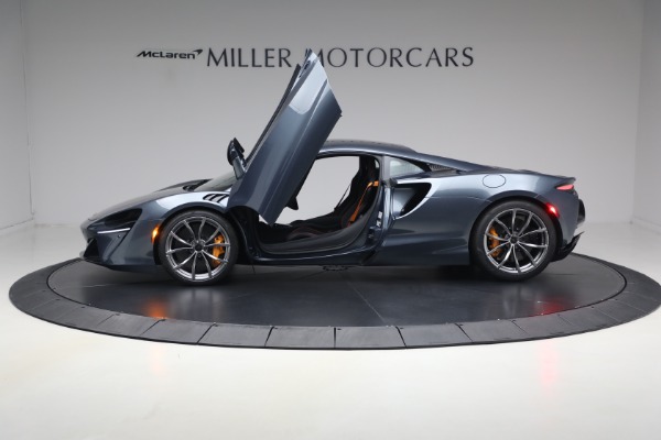 New 2026 McLaren Artura Performance for sale $305,700 at Maserati of Greenwich in Greenwich CT 06830 14