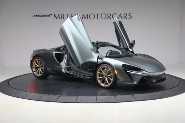 New 2026 McLaren Artura Spider Performance for sale $337,300 at Maserati of Greenwich in Greenwich CT 06830 19