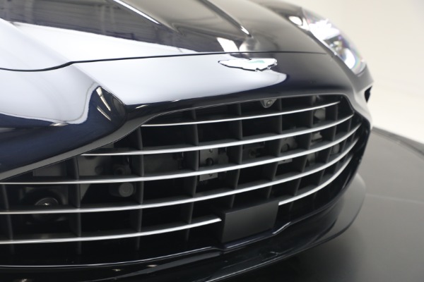 New 2026 Aston Martin Vantage Roadster for sale $260,900 at Maserati of Greenwich in Greenwich CT 06830 26
