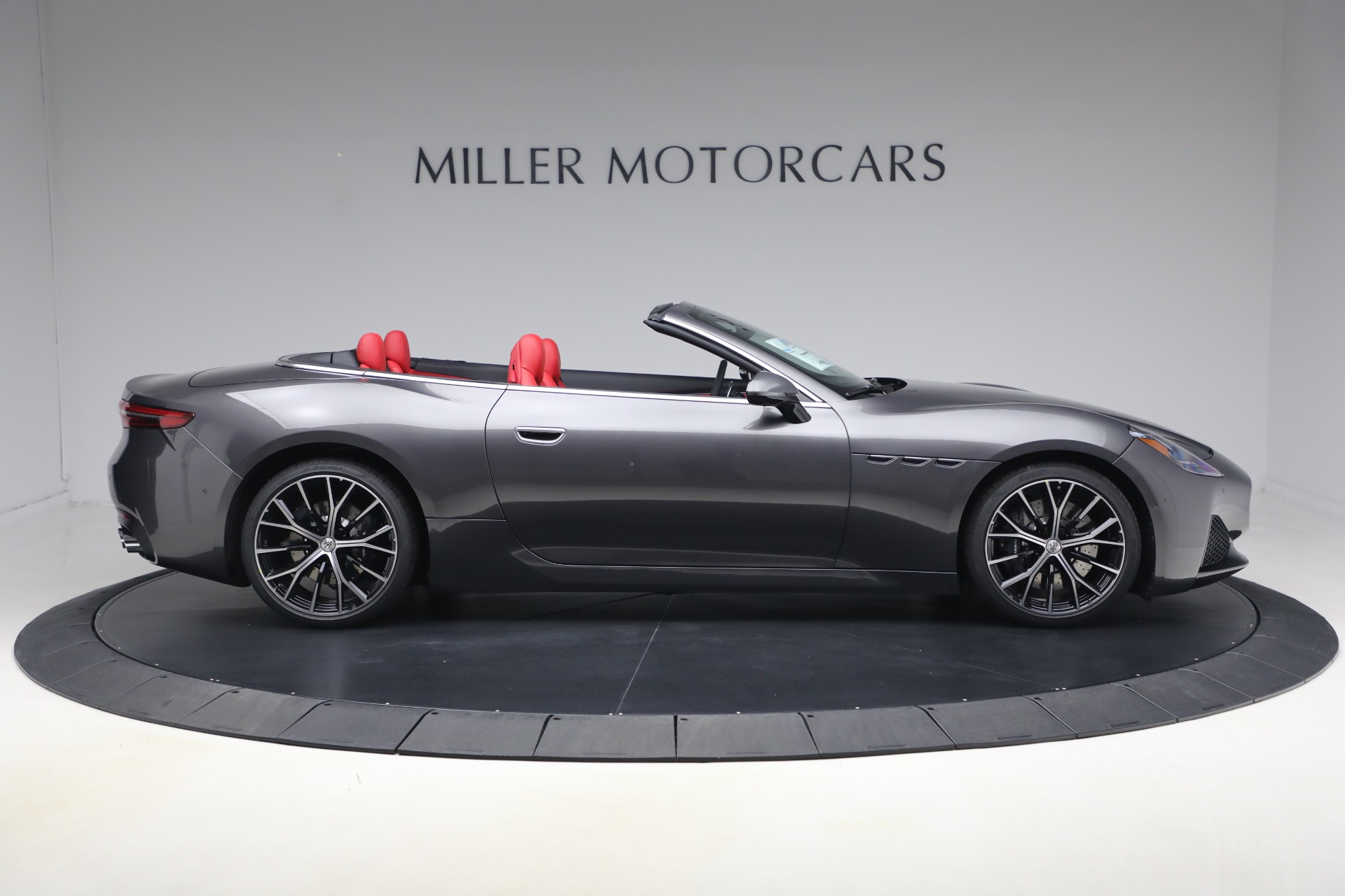 2026 Maserati GranCabrio Base - Photo 8