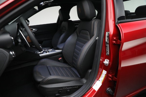 New 2025 Alfa Romeo Giulia Intensa for sale $54,575 at Maserati of Greenwich in Greenwich CT 06830 15