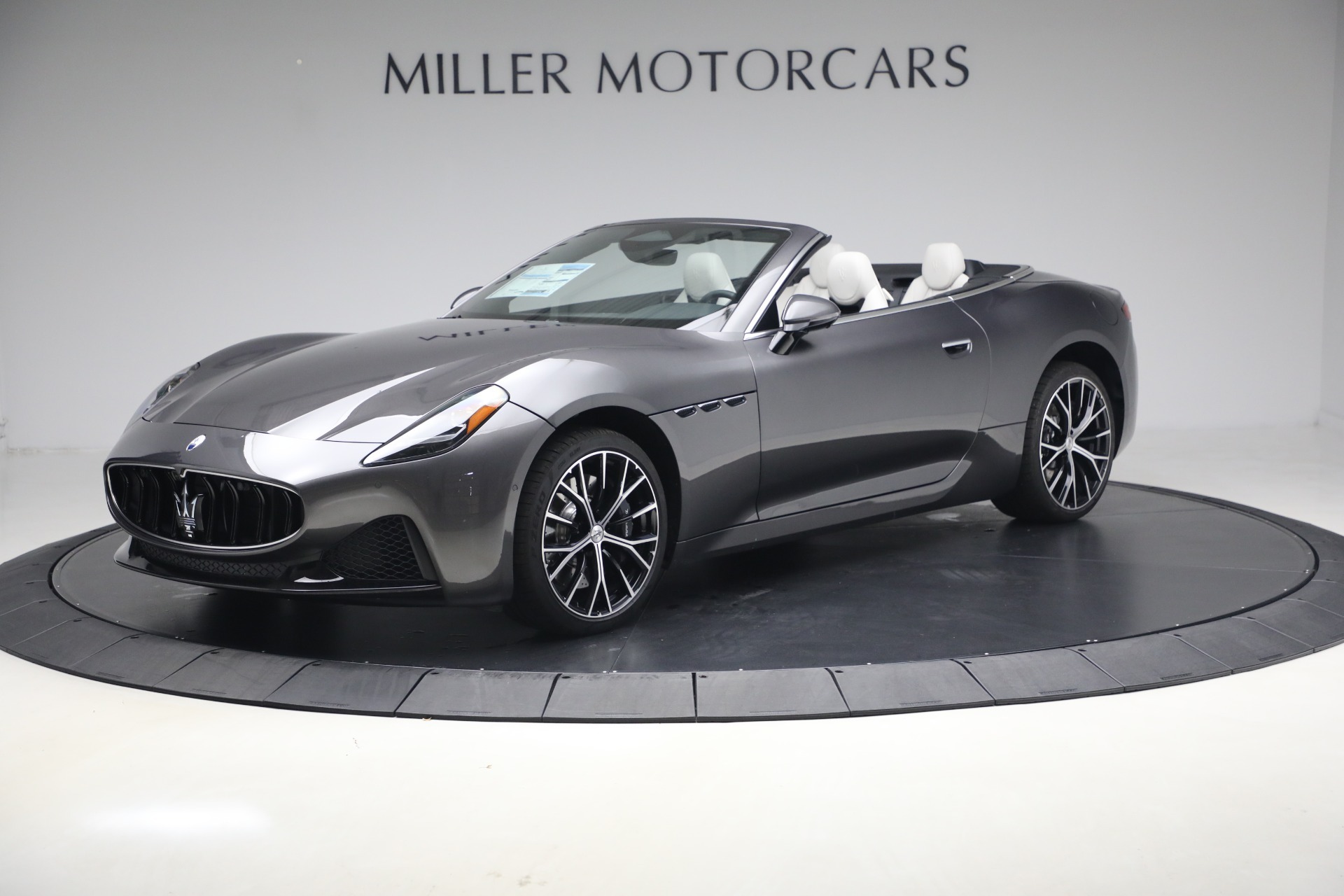 New 2026 Maserati GranCabrio Modena for sale $167,125 at Maserati of Greenwich in Greenwich CT 06830 1