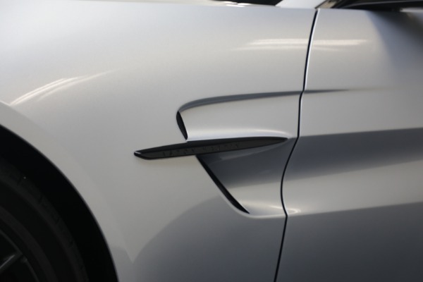 New 2026 Aston Martin Vantage Roadster for sale $274,300 at Maserati of Greenwich in Greenwich CT 06830 27