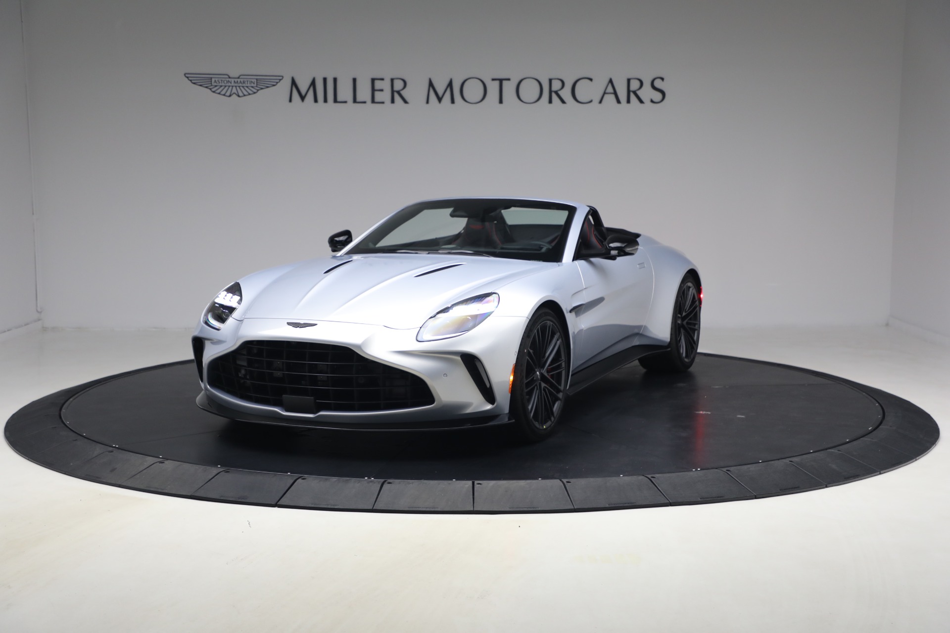 New 2026 Aston Martin Vantage Roadster for sale $274,300 at Maserati of Greenwich in Greenwich CT 06830 1