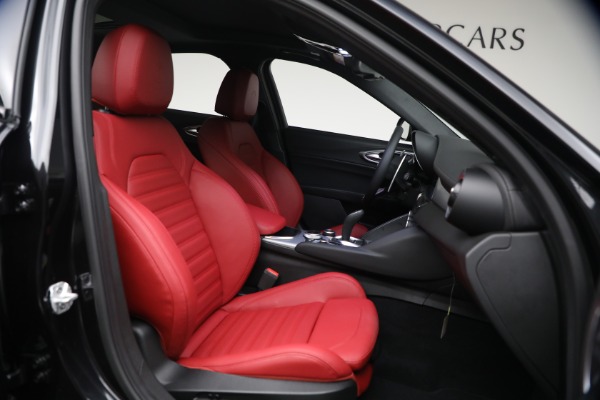 New 2026 Alfa Romeo Giulia VELOCE for sale $57,041 at Maserati of Greenwich in Greenwich CT 06830 19