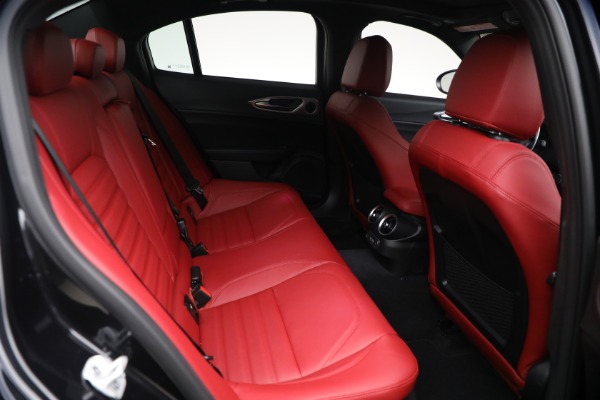 New 2026 Alfa Romeo Giulia VELOCE for sale $57,041 at Maserati of Greenwich in Greenwich CT 06830 20