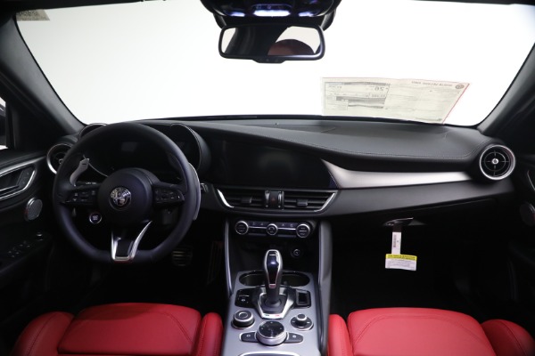 New 2026 Alfa Romeo Giulia VELOCE for sale $57,041 at Maserati of Greenwich in Greenwich CT 06830 22