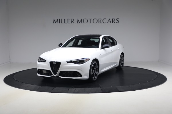 New 2026 Alfa Romeo Giulia for sale $43,000 at Maserati of Greenwich in Greenwich CT 06830 2