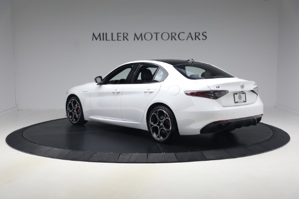 New 2026 Alfa Romeo Giulia for sale $43,000 at Maserati of Greenwich in Greenwich CT 06830 6