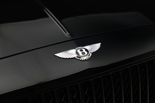 Used 2023 Bentley Flying Spur V8 for sale $143,900 at Maserati of Greenwich in Greenwich CT 06830 13