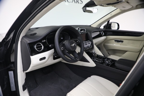New 2025 Bentley Bentayga V8 for sale Sold at Maserati of Greenwich in Greenwich CT 06830 15