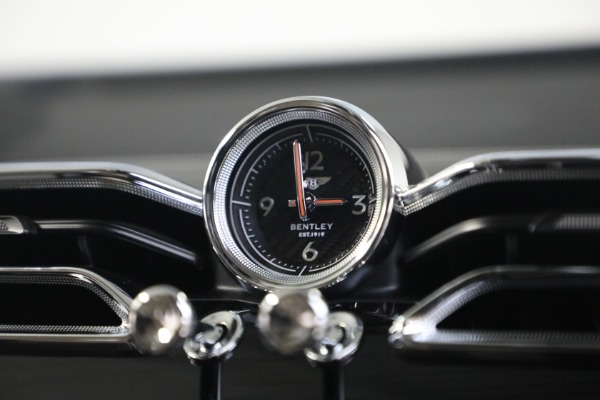 New 2025 Bentley Bentayga V8 for sale Sold at Maserati of Greenwich in Greenwich CT 06830 21